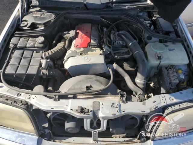 WDBHA24GXYA800764 2000 MERCEDES-BENZ C-CLASS photo no. 11