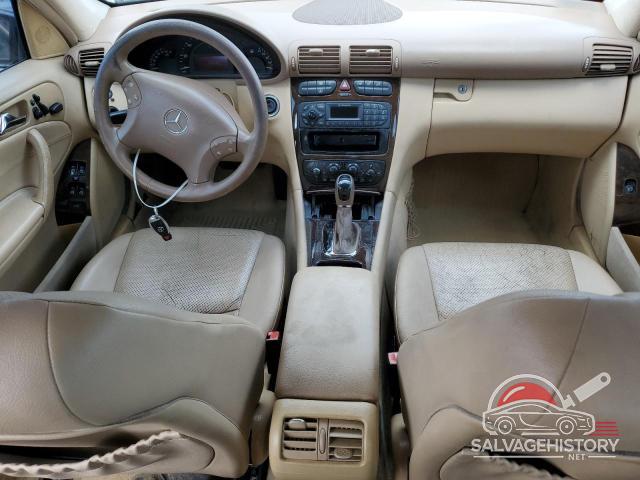 WDBRF61J43A504712 2003 MERCEDES-BENZ C-CLASS photo no. 8