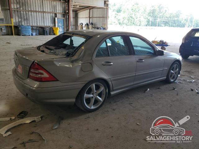 WDBRF52H86E021274 2006 MERCEDES-BENZ C-CLASS photo no. 3