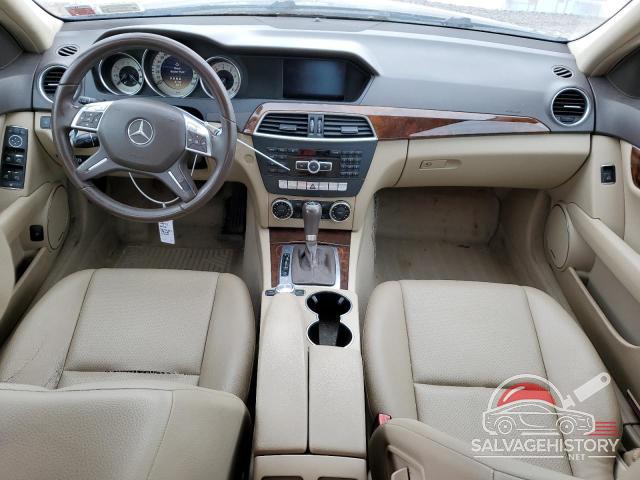 WDDGF8BB9CF897711 2012 MERCEDES-BENZ C-CLASS photo no. 8