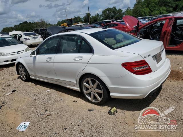 WDDGF4HB8DR266609 2013 MERCEDES-BENZ C-CLASS photo no. 2