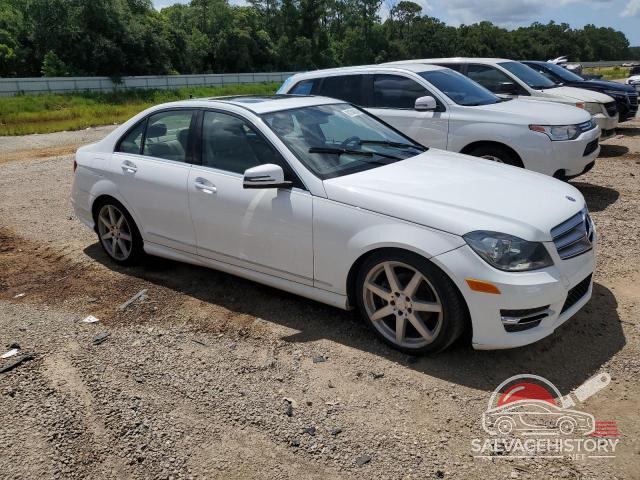 WDDGF4HB8DR266609 2013 MERCEDES-BENZ C-CLASS photo no. 4