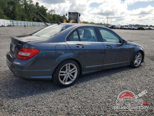 WDDGF8AB2DR258698 2013 MERCEDES-BENZ C-CLASS photo no. 3