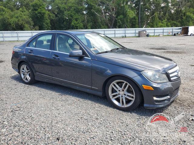WDDGF8AB2DR258698 2013 MERCEDES-BENZ C-CLASS photo no. 4