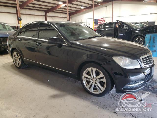 WDDGF8AB5DR254242 2013 MERCEDES-BENZ C-CLASS photo no. 4