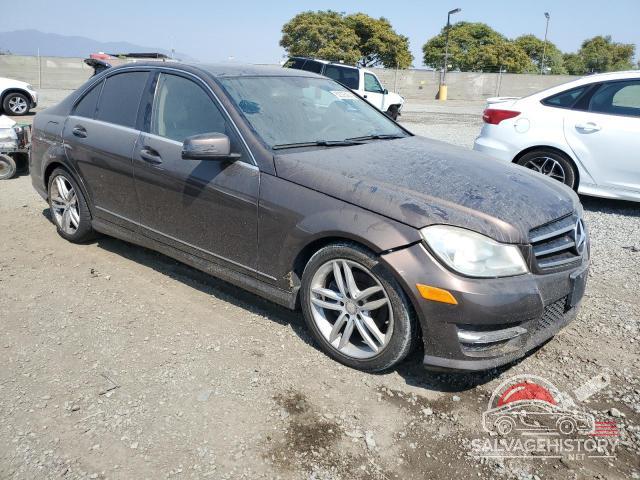 WDDGF4HB0EA901077 2014 MERCEDES-BENZ C-CLASS photo no. 4