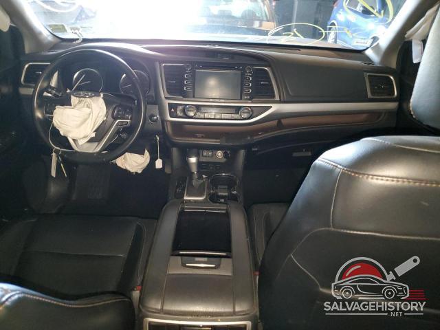 WDDSJ4GB7JN590521 2018 MERCEDES-BENZ CLA-CLASS photo no. 8