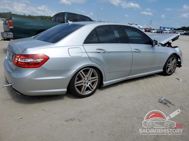 WDDHF7CB2AA165475 2010 MERCEDES-BENZ E-CLASS photo no. 3