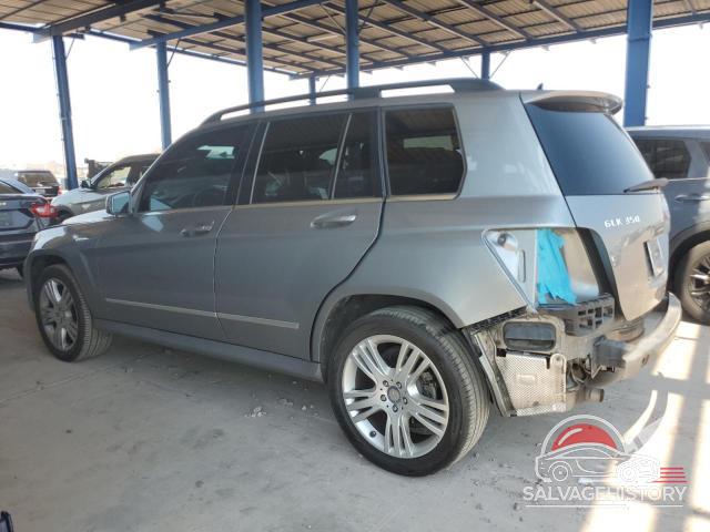 WDCGG5HB5FG343040 2015 MERCEDES-BENZ GLK-CLASS photo no. 2