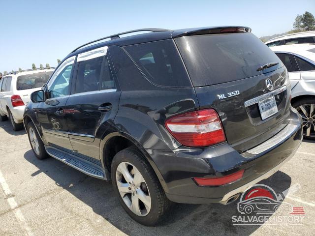 4JGBB2FB3AA618847 2010 MERCEDES-BENZ M-CLASS photo no. 2