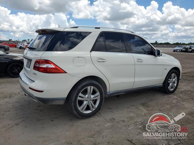 4JGDA5HB8CA002042 2012 MERCEDES-BENZ M-CLASS photo no. 3