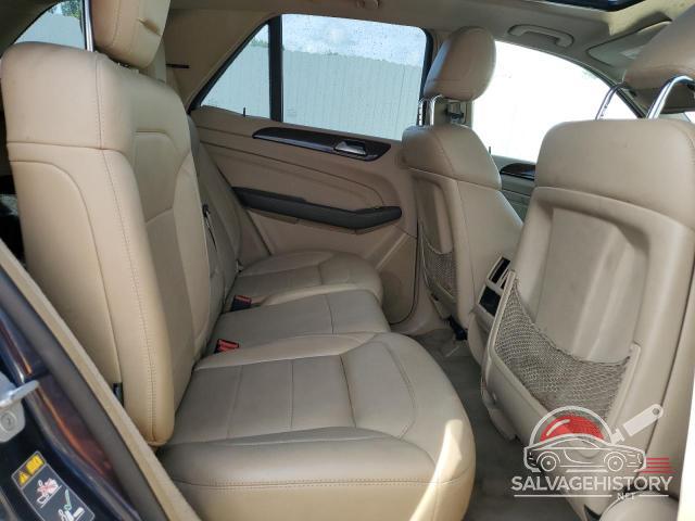 4JGDA5HB8CA064833 2012 MERCEDES-BENZ M-CLASS photo no. 11