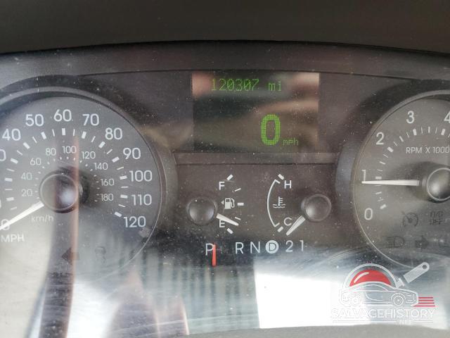 2MEHM75V18X621912 2008 MERCURY GRMARQUIS photo no. 9