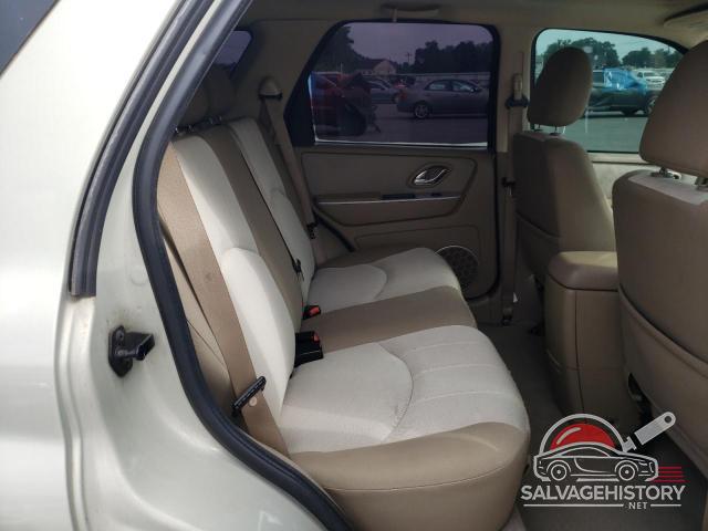 4M2YU57175DJ06281 2005 MERCURY MARINER photo no. 10