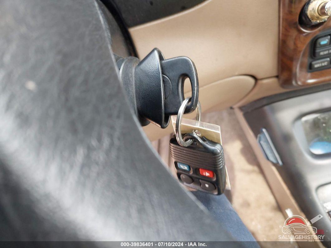 4M2ZU86P6YUJ44634 2000 MERCURY MOUNTAINEER photo no. 11