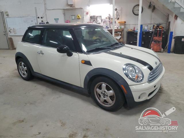 WMWMF3C53ATU79472 2010 MINI COOPER photo no. 4