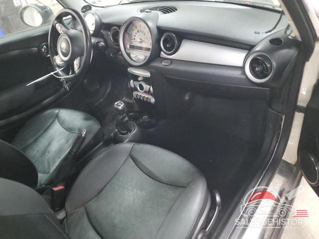 WMWMF3C53ATU79472 2010 MINI COOPER photo no. 8