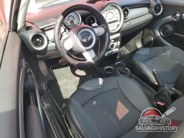 WMWMF7C5XATZ71925 2010 MINI COOPER photo no. 8
