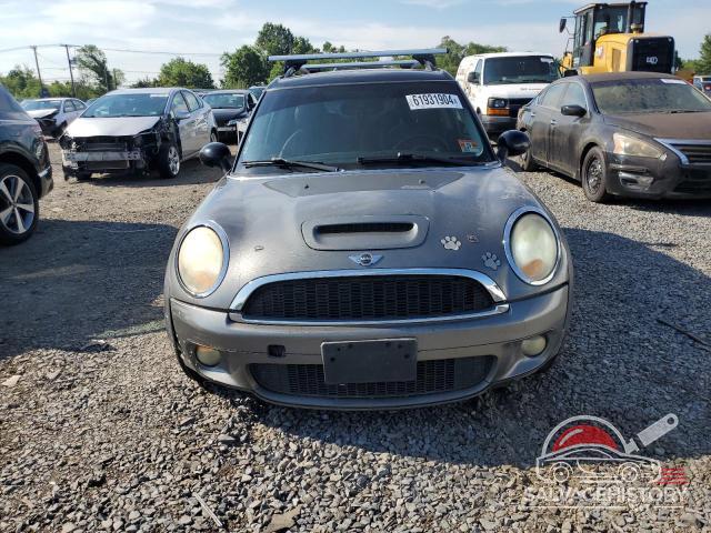 WMWMM3C59ATZ33097 2010 MINI COOPER photo no. 5