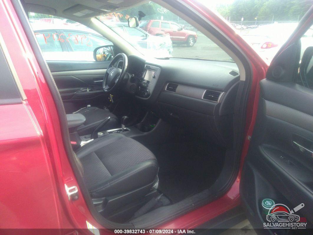 JA4AZ3A35FZ005147 2015 MITSUBISHI OUTLANDER photo no. 5