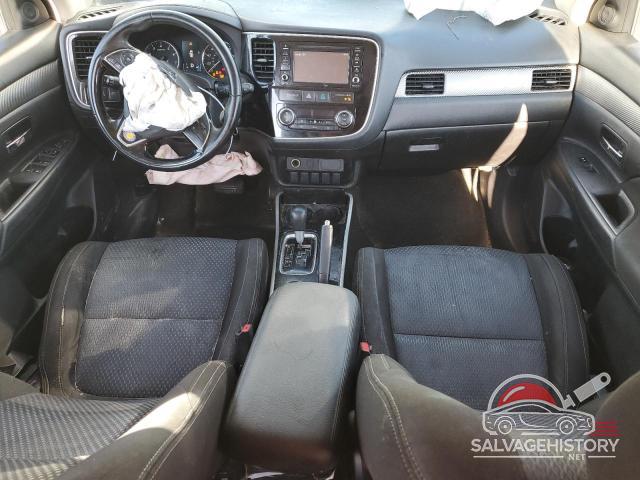 JA4AD2A30HZ014978 2017 MITSUBISHI OUTLANDER photo no. 8