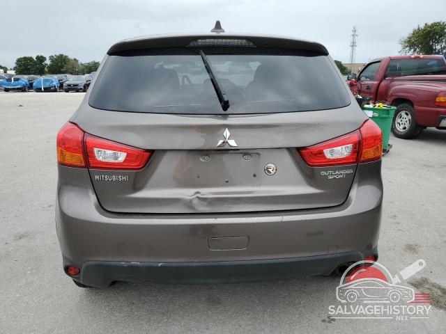 JA4AP3AU9HZ033938 2017 MITSUBISHI OUTLANDER photo no. 6