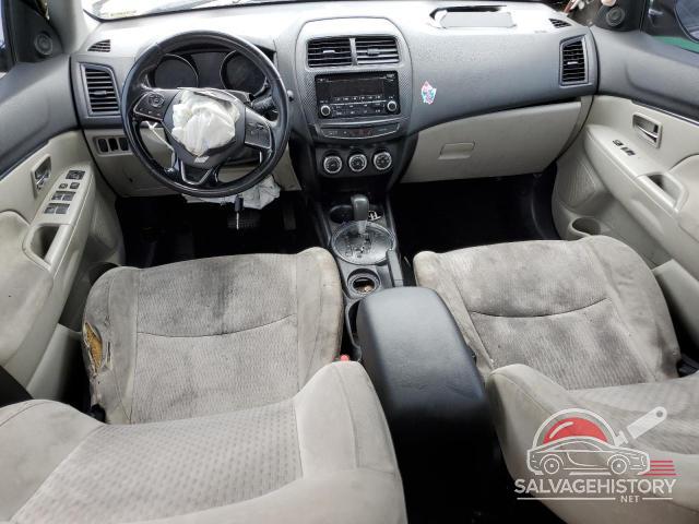 JA4AP3AU9HZ033938 2017 MITSUBISHI OUTLANDER photo no. 8