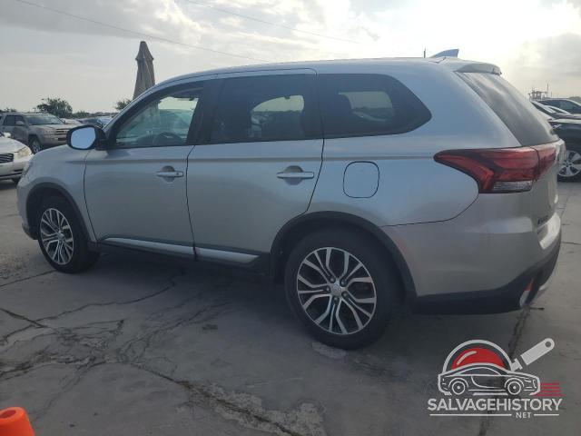 JA4AD2A36JJ002323 2018 MITSUBISHI OUTLANDER photo no. 2