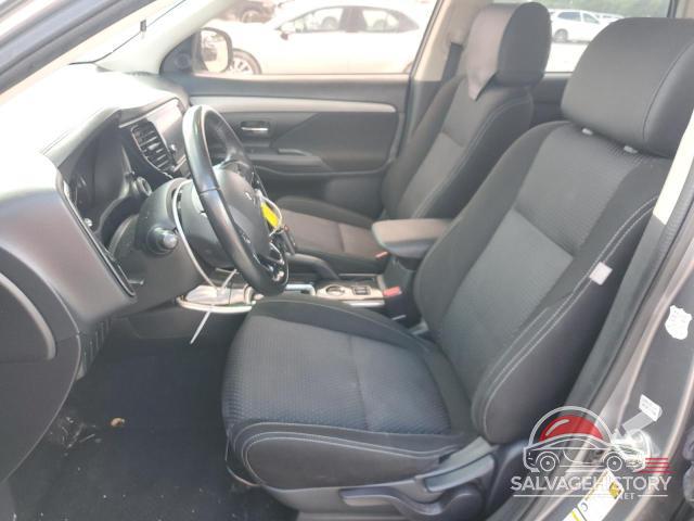 JA4AD3A33JZ000388 2018 MITSUBISHI OUTLANDER photo no. 7