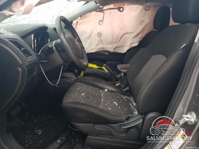 JA4AP3AU5JZ013126 2018 MITSUBISHI OUTLANDER photo no. 7