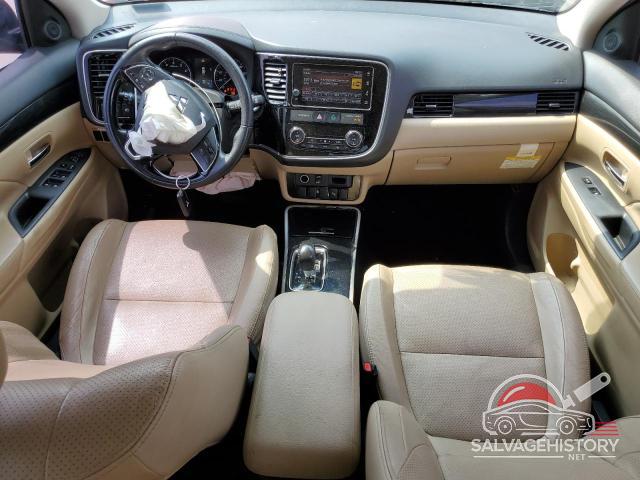JA4AZ3A38JZ012702 2018 MITSUBISHI OUTLANDER photo no. 8