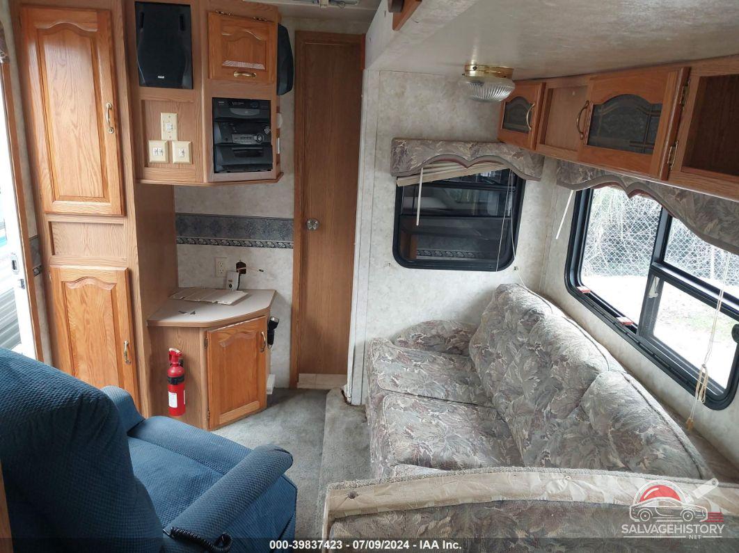 4YDT3252522076747 2002 MOUNTAIN AIRE 32' photo no. 8