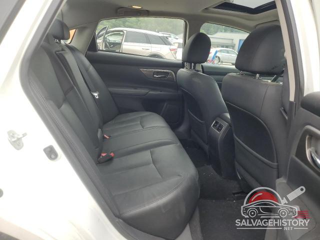 1N4AL3AP3FC473946 2015 NISSAN ALTIMA photo no. 10