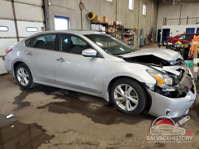 1N4AL3AP9FN879010 2015 NISSAN ALTIMA photo no. 4