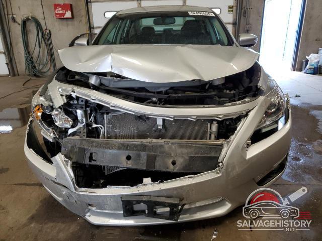 1N4AL3AP9FN879010 2015 NISSAN ALTIMA photo no. 5