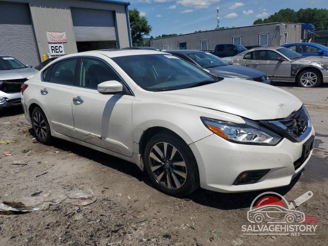 1N4AL3AP2GC130014 2016 NISSAN ALTIMA photo no. 4