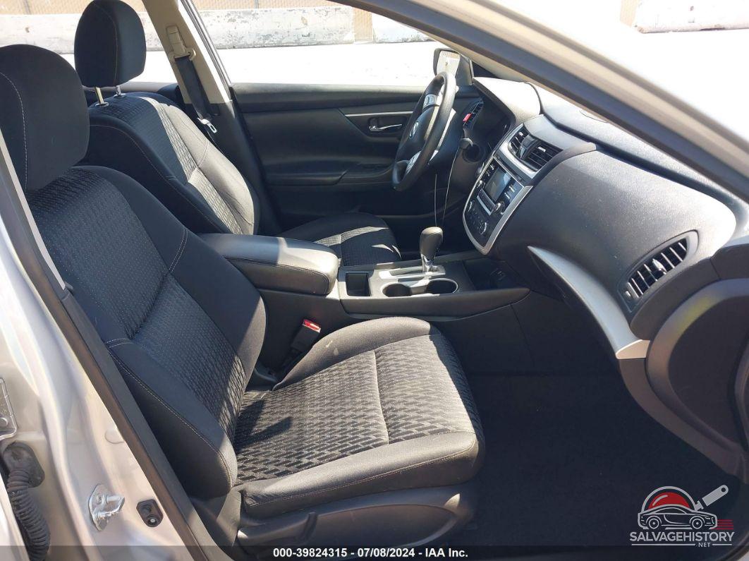 1N4AL3AP7GC217911 2016 NISSAN ALTIMA photo no. 5