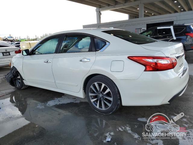1N4AL3AP1HC232194 2017 NISSAN ALTIMA photo no. 2