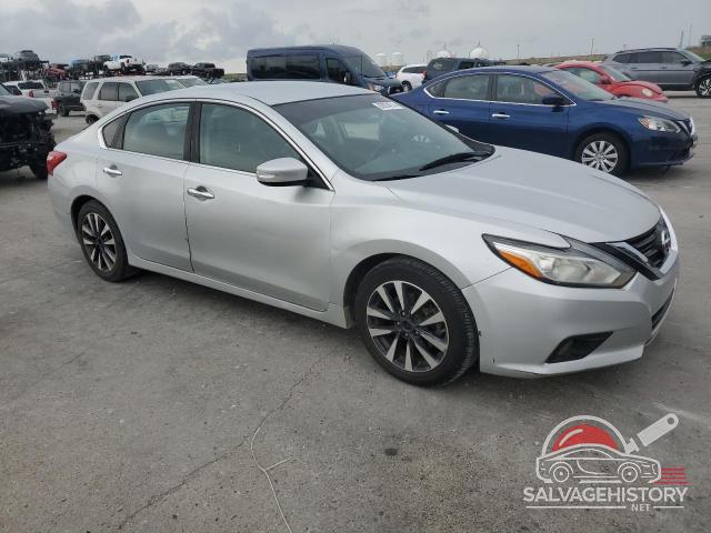 1N4AL3AP2HC152418 2017 NISSAN ALTIMA photo no. 4