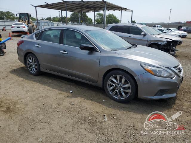 1N4AL3AP4HC220587 2017 NISSAN ALTIMA photo no. 4