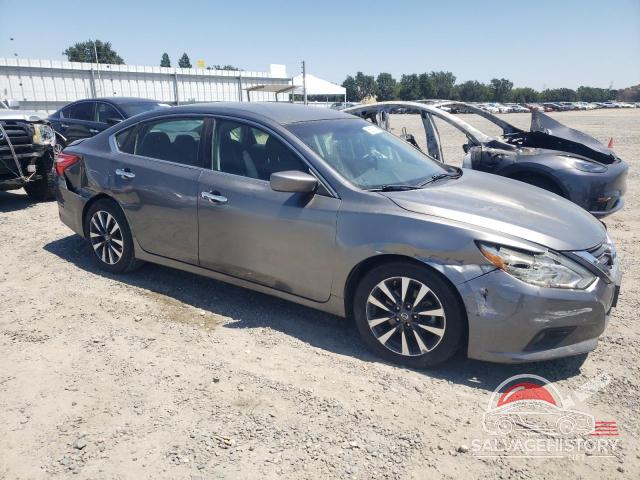 1N4AL3AP5HC156379 2017 NISSAN ALTIMA photo no. 4