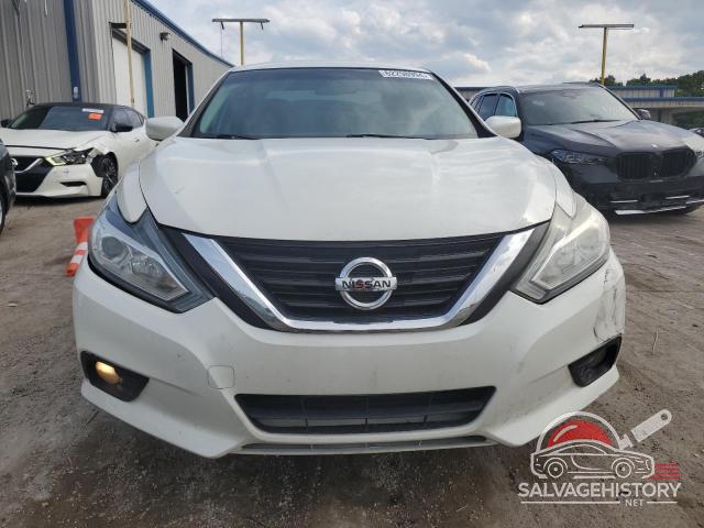 1N4AL3AP6HC115257 2017 NISSAN ALTIMA photo no. 5