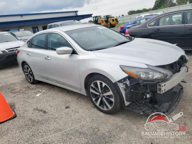 1N4BL3AP4HC170617 2017 NISSAN ALTIMA photo no. 4