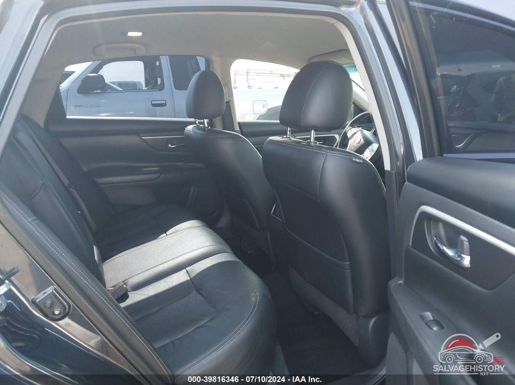 1N4AL3AP1JC205812 2018 NISSAN ALTIMA photo no. 8