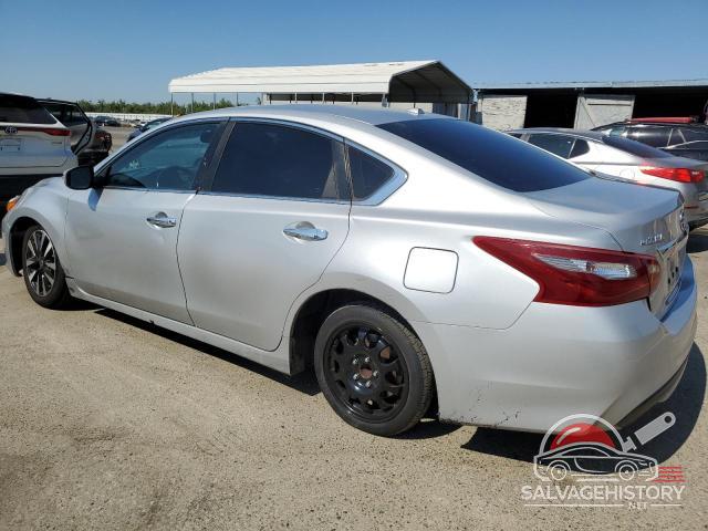 1N4AL3AP5JC155402 2018 NISSAN ALTIMA photo no. 2