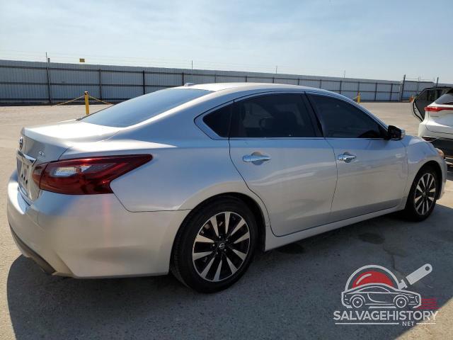 1N4AL3AP5JC155402 2018 NISSAN ALTIMA photo no. 3