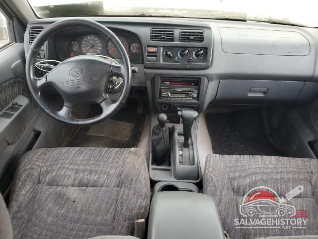 1N6ED27Y1YC406863 2000 NISSAN FRONTIER photo no. 8