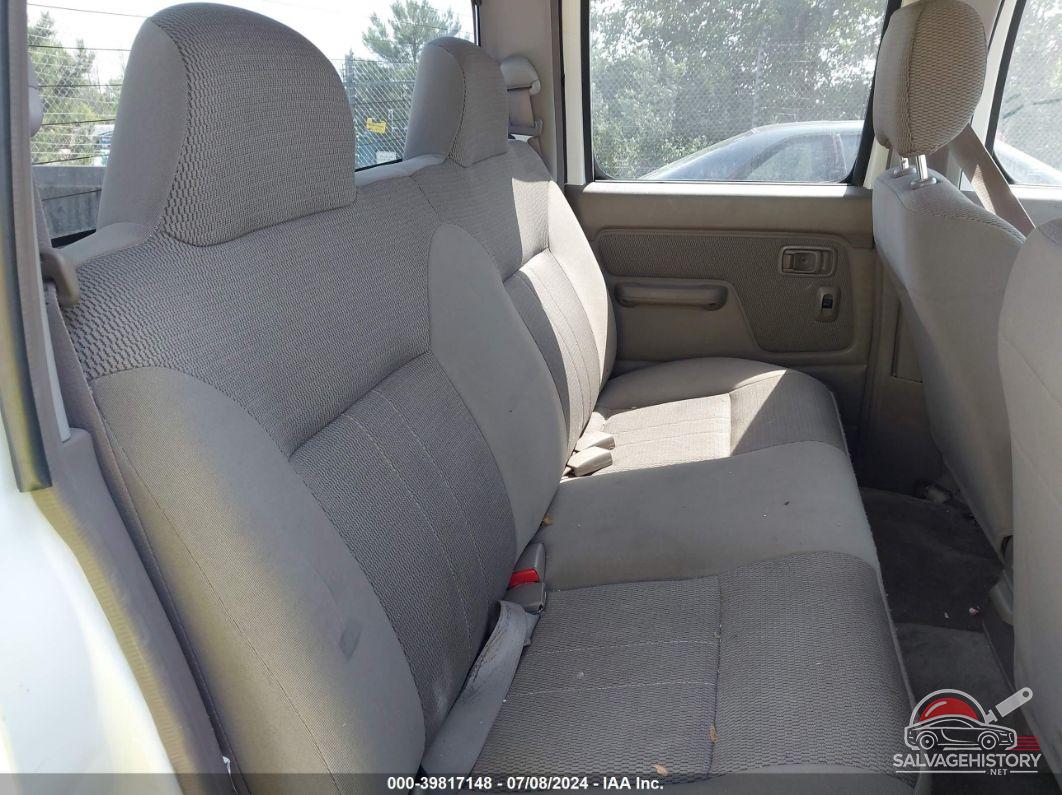 1N6ED29X04C442123 2004 NISSAN FRONTIER photo no. 8
