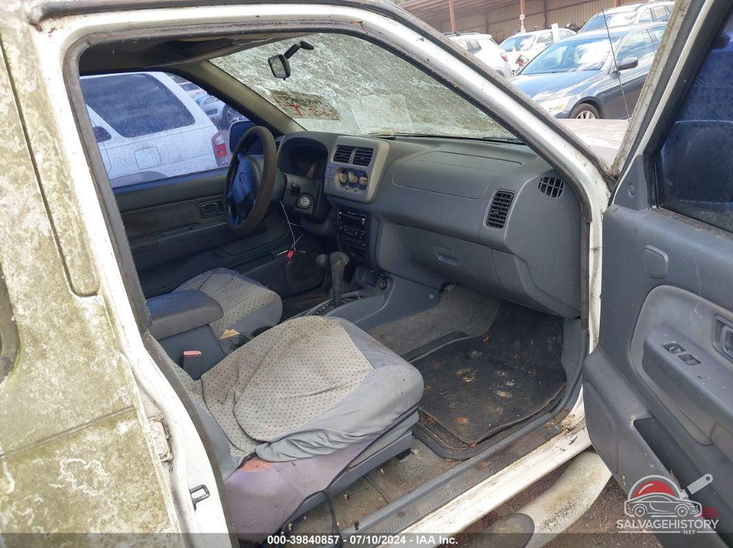 1N6ED27Y01C321633 2001 NISSAN FRONTIER 4WD photo no. 5