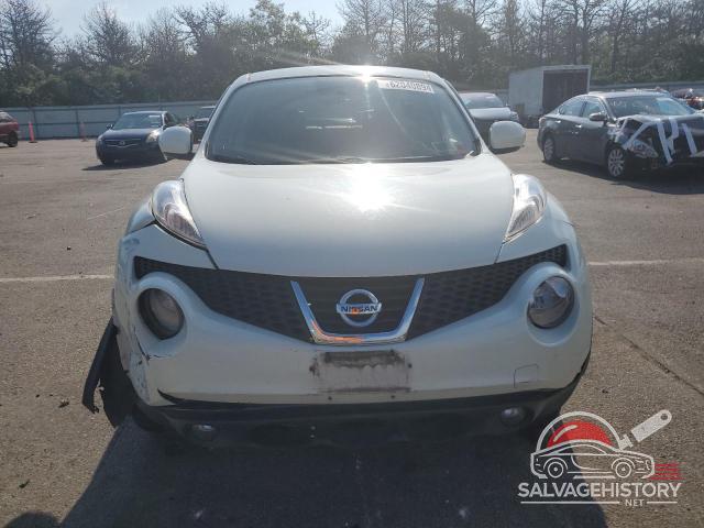 JN8AF5MV4BT028721 2011 NISSAN JUKE photo no. 5